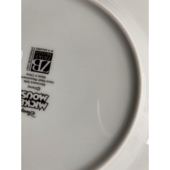 Set Of 4 Disney Minnie Mouse Christmas Salad Plate Ice Skating Holiday Snowflake - Picture 5 of 7